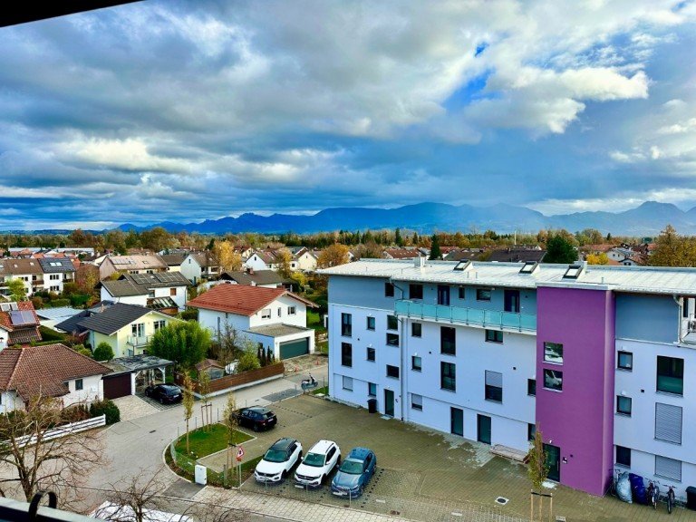 image Rosenheim Wohnung ***RESERVIERT*** Apartment mit S�d-Loggia, Bergblick und rd. 17 qm gehobener Nutzfl�che RaumPLUS